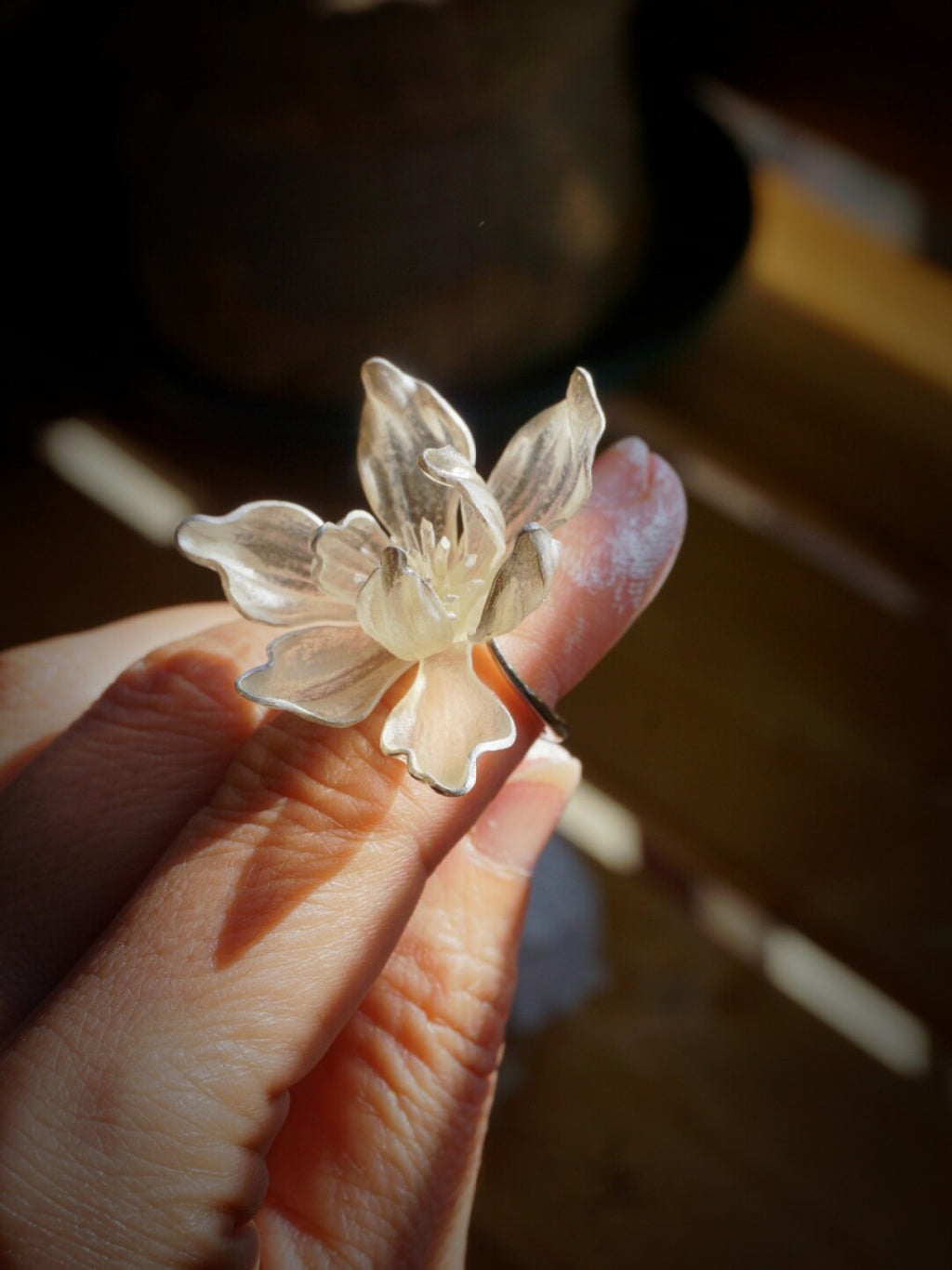 Magnolia Leather Shadow Puppet Ring,Lumivault.