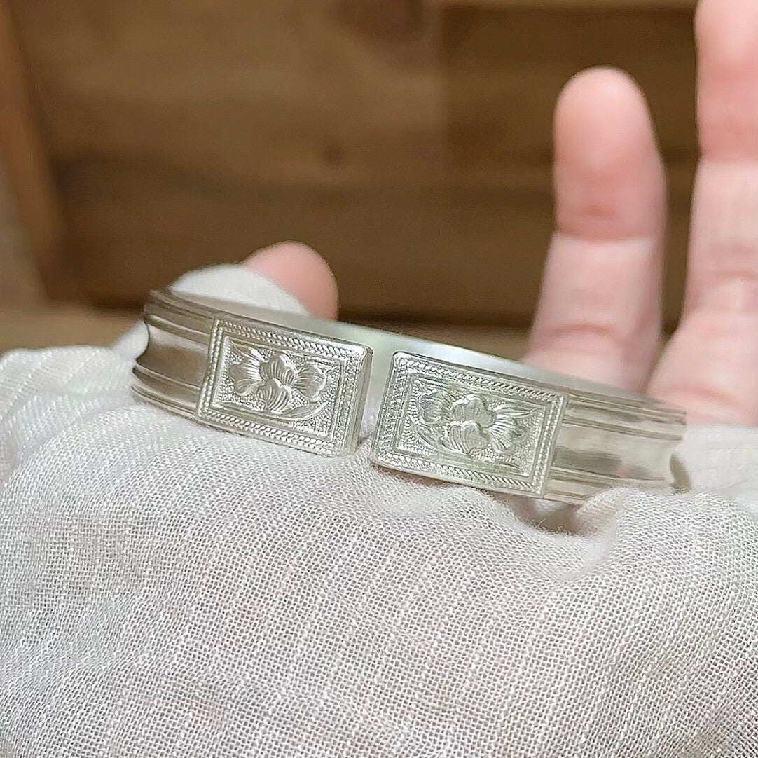 Orchid Silver Bracelet,Lumivault.
