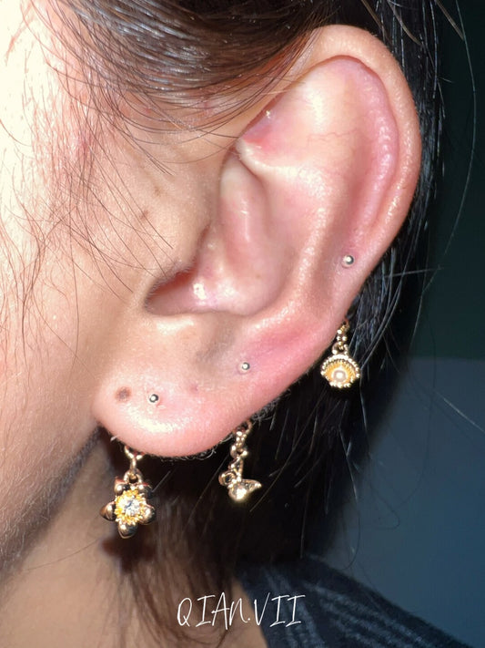 Mini Silver Shell Butterfly Flower Stud Earrings - Lumivault