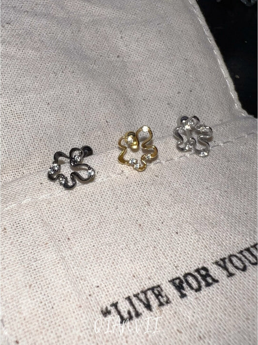 Silver Flower Diamond Spiral Earrings Necklace - Lumivault