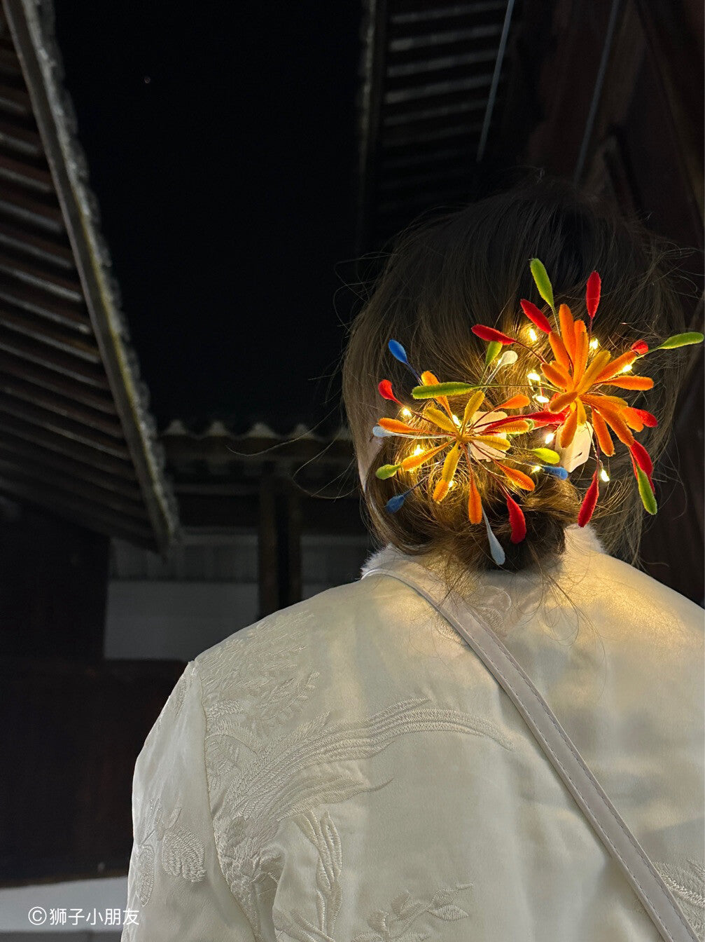 Handmade Fireworks Hair Clip,Rght Red,Lumivault.