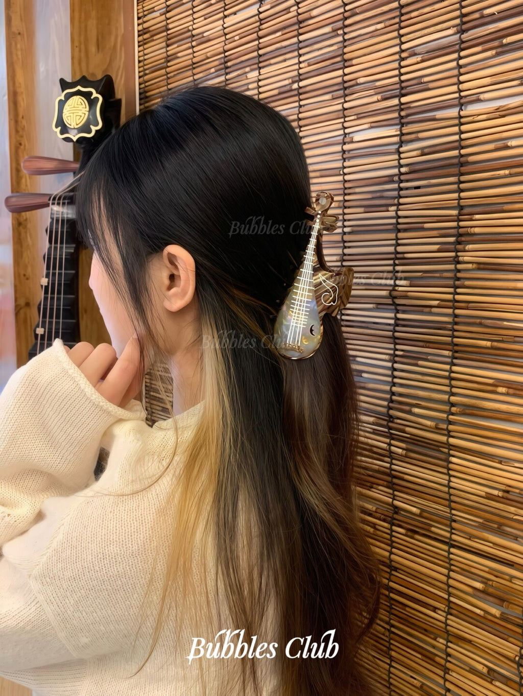 Pipa Hair Clip,Lumivault.