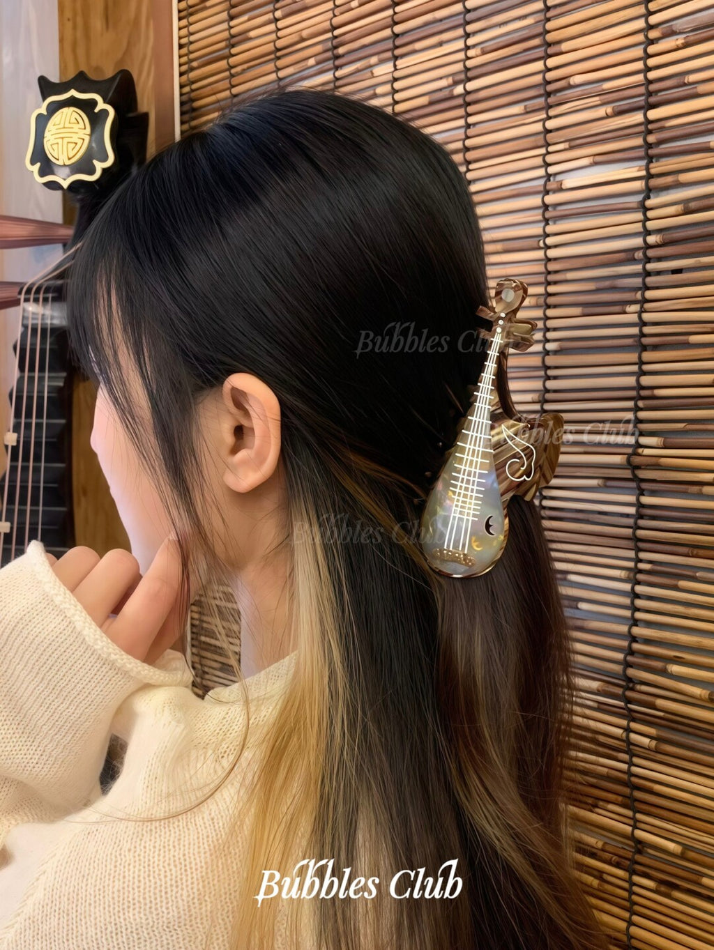Pipa Hair Clip,Lumivault.