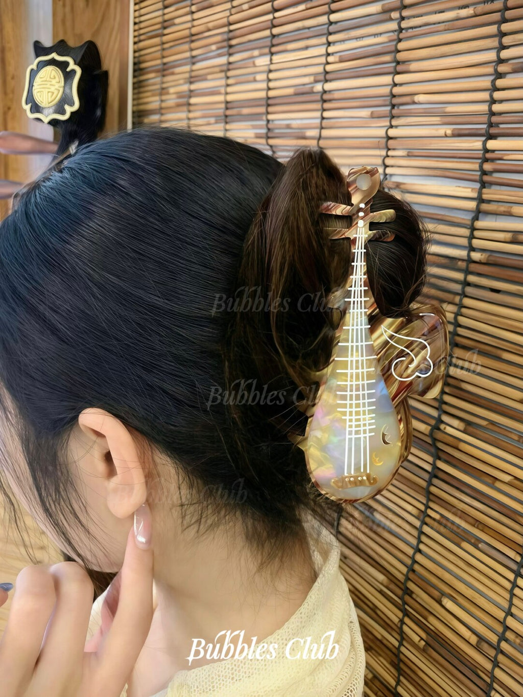 Pipa Hair Clip,Lumivault.