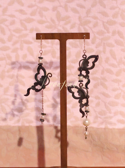 Vintage Parrot Feathers Pearl Butterfly Earrings