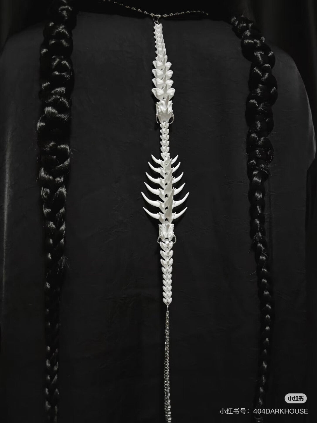 Spine Cascade Necklace,Black,Lumivault.