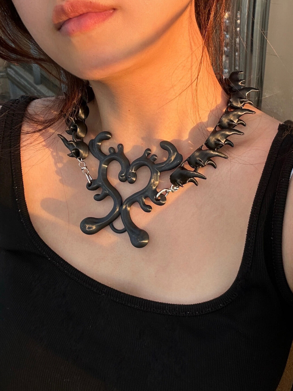 Hollow Love Black Gothic Necklace - Lumivault