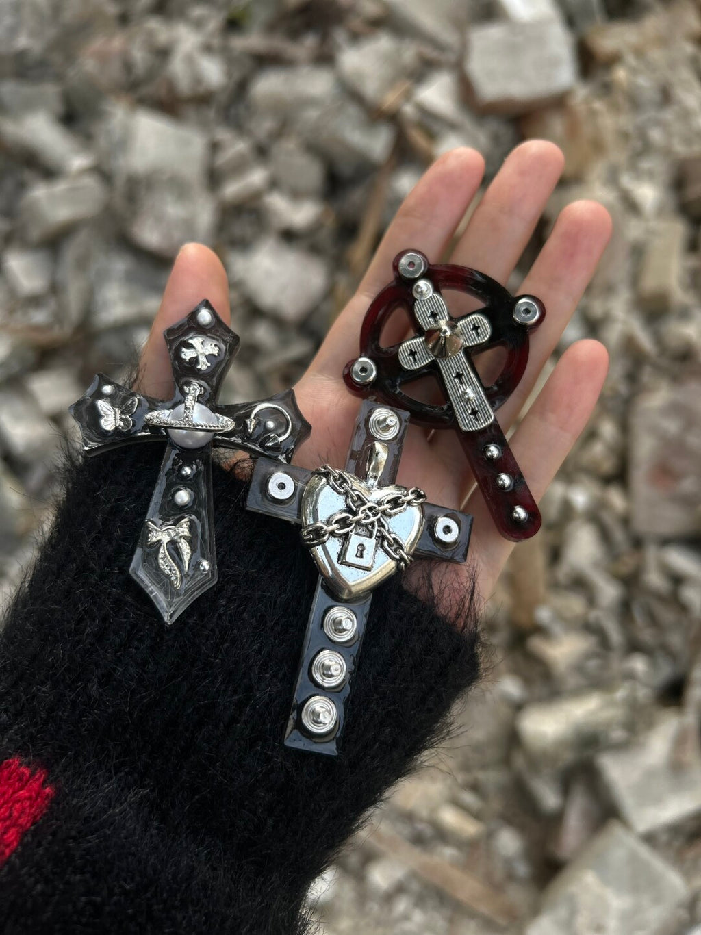 Gothic Cross Hair Clips,Lumivault.