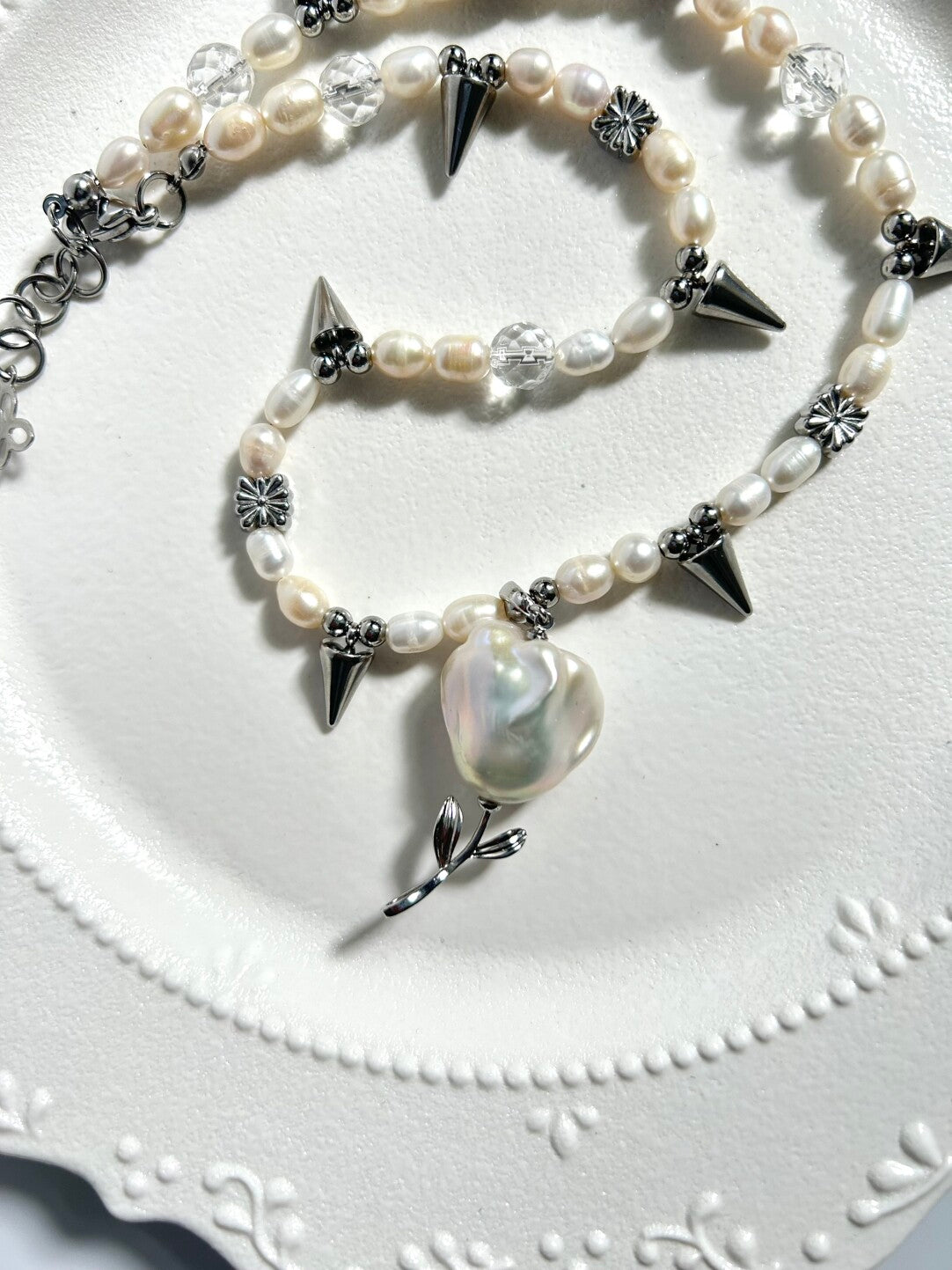 Metal Punk Rivet Rose Choker