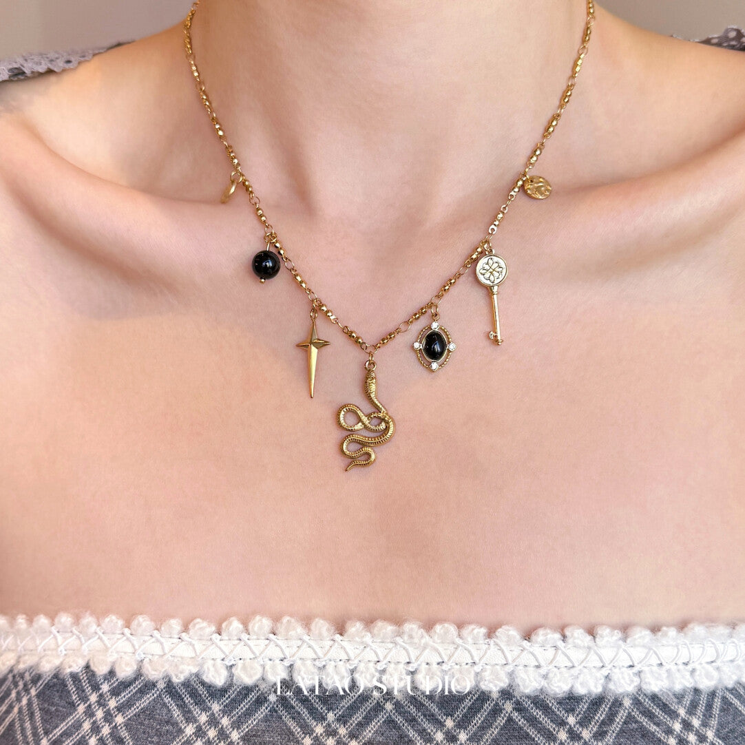 Retro Snake Eyes Layered Necklace,Vintage Snake Black Golden Necklace,Lumivault.