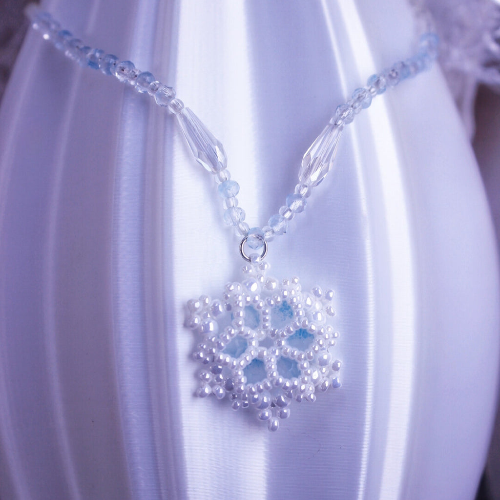 Daylight Snow Beaded Bracelet Necklace,Necklace（Photosensitive),Lumivault.