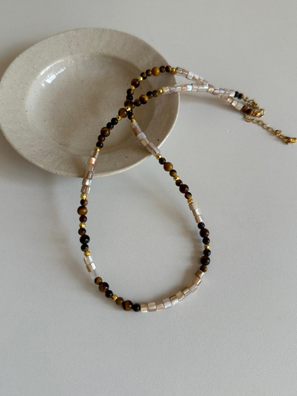 Warm Brown Natural Stone & Shell Necklace - Lumivault