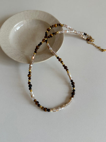 Warm Brown Natural Stone & Shell Necklace - Lumivault