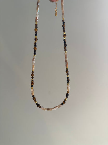 Warm Brown Natural Stone & Shell Necklace - Lumivault
