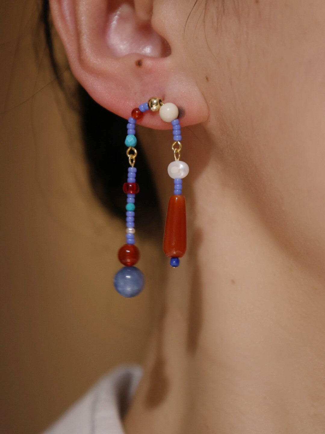 Chinoiserie Seeking Plum Dangle Earrings - Lumivault