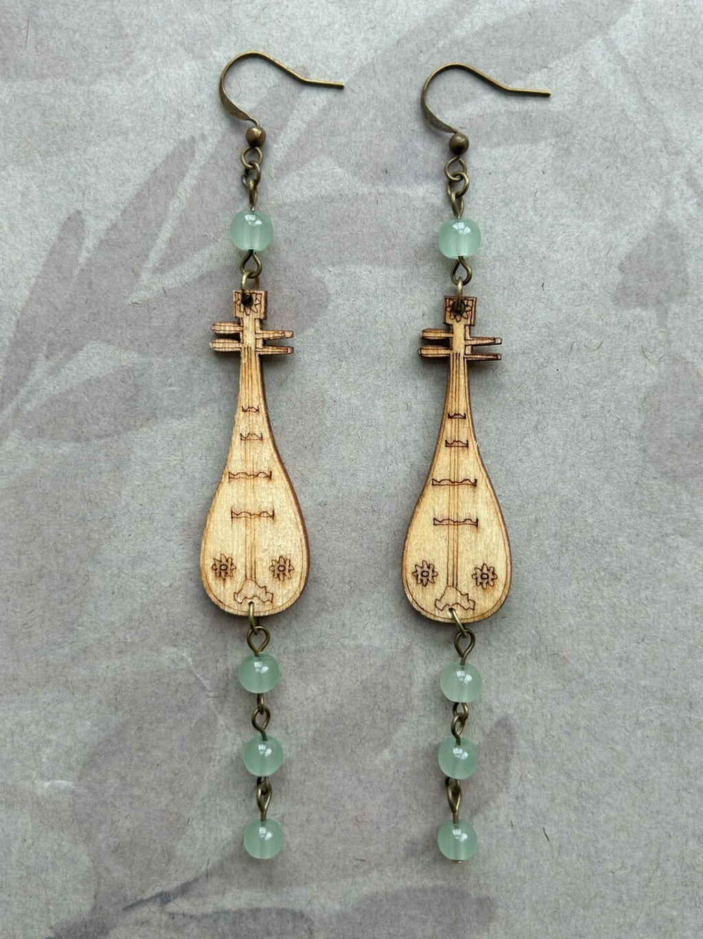 Chinoiserie Wooden Lute Earrings,Green / Hooks,Lumivault.