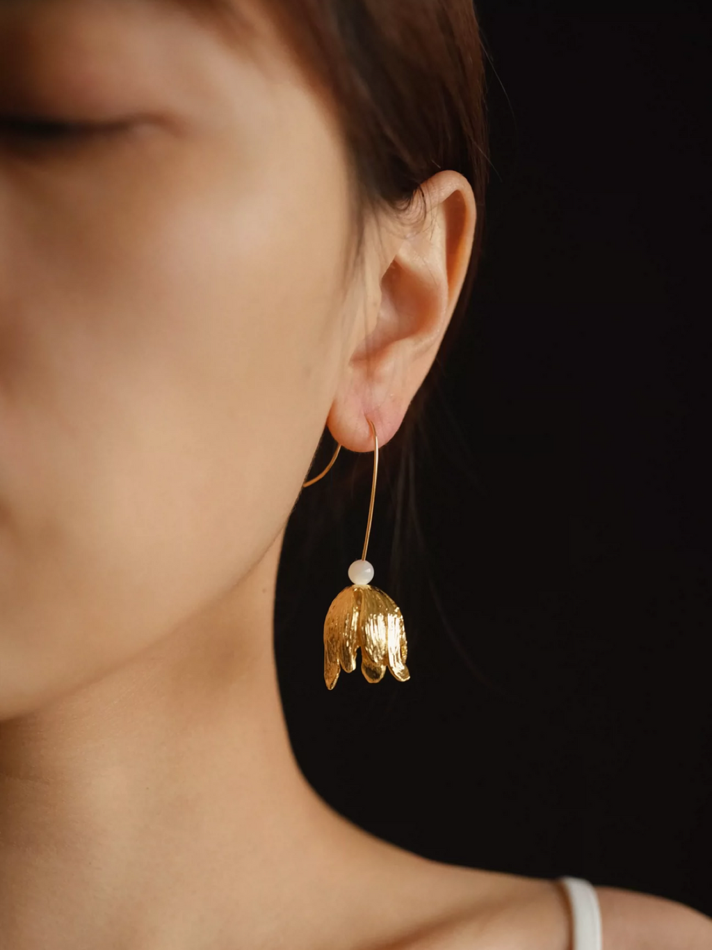 Elegant Gilded Tulip Earrings