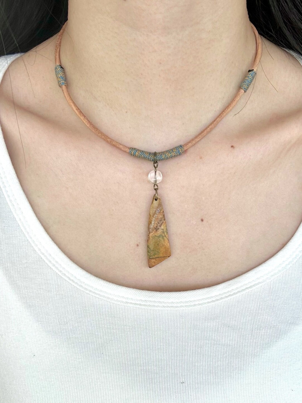 Handmade Natural Stone Crystal Necklace,Lumivault.