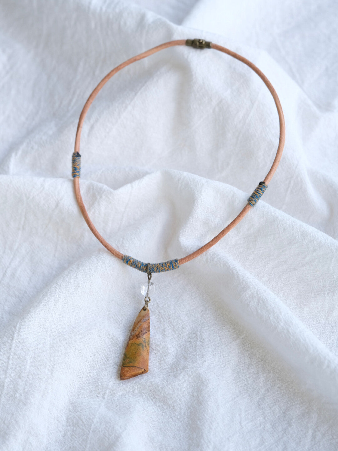 Handmade Natural Stone Crystal Necklace,Lumivault.