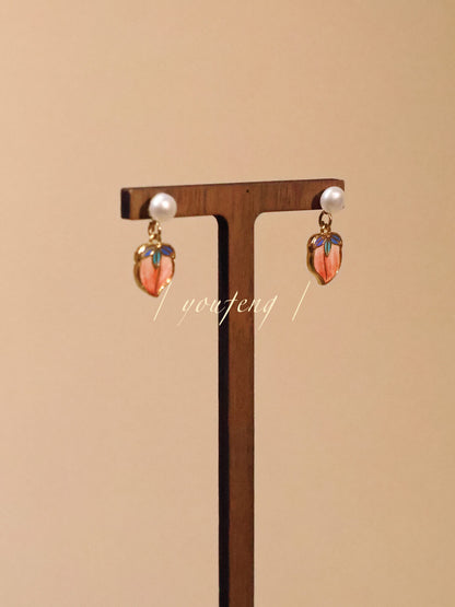 Sweet Wine Little Peach Earrings