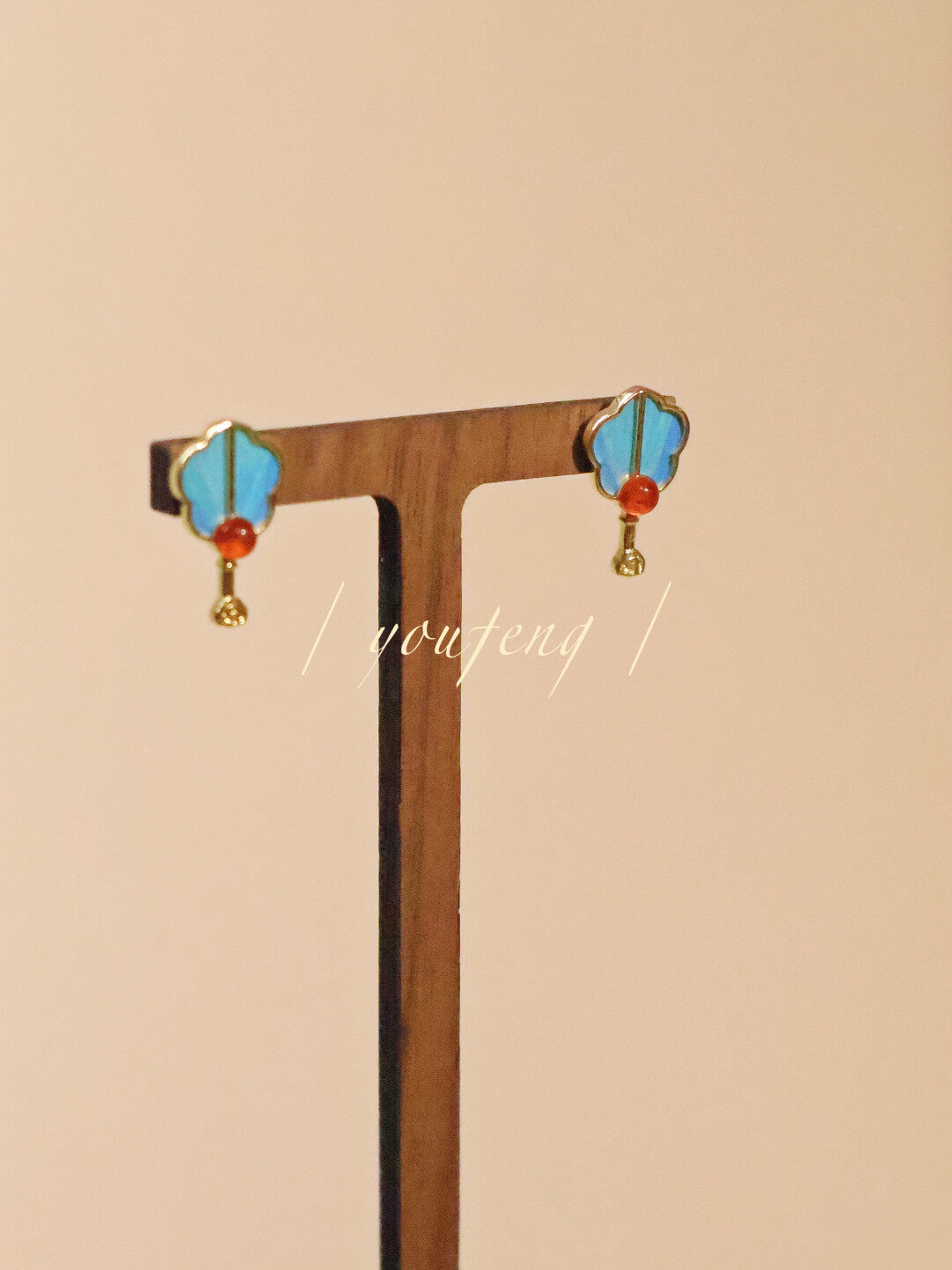 Parrot Feather Red Agate Earrings,Lumivault.