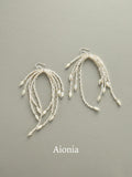 Splashing Water Tassel Earrings,Lumivault.