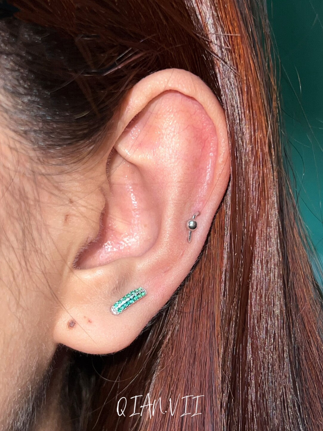 Silver Diamond Encrusted Glossy Single Earring,Single Green Diamond Earring,Lumivault.
