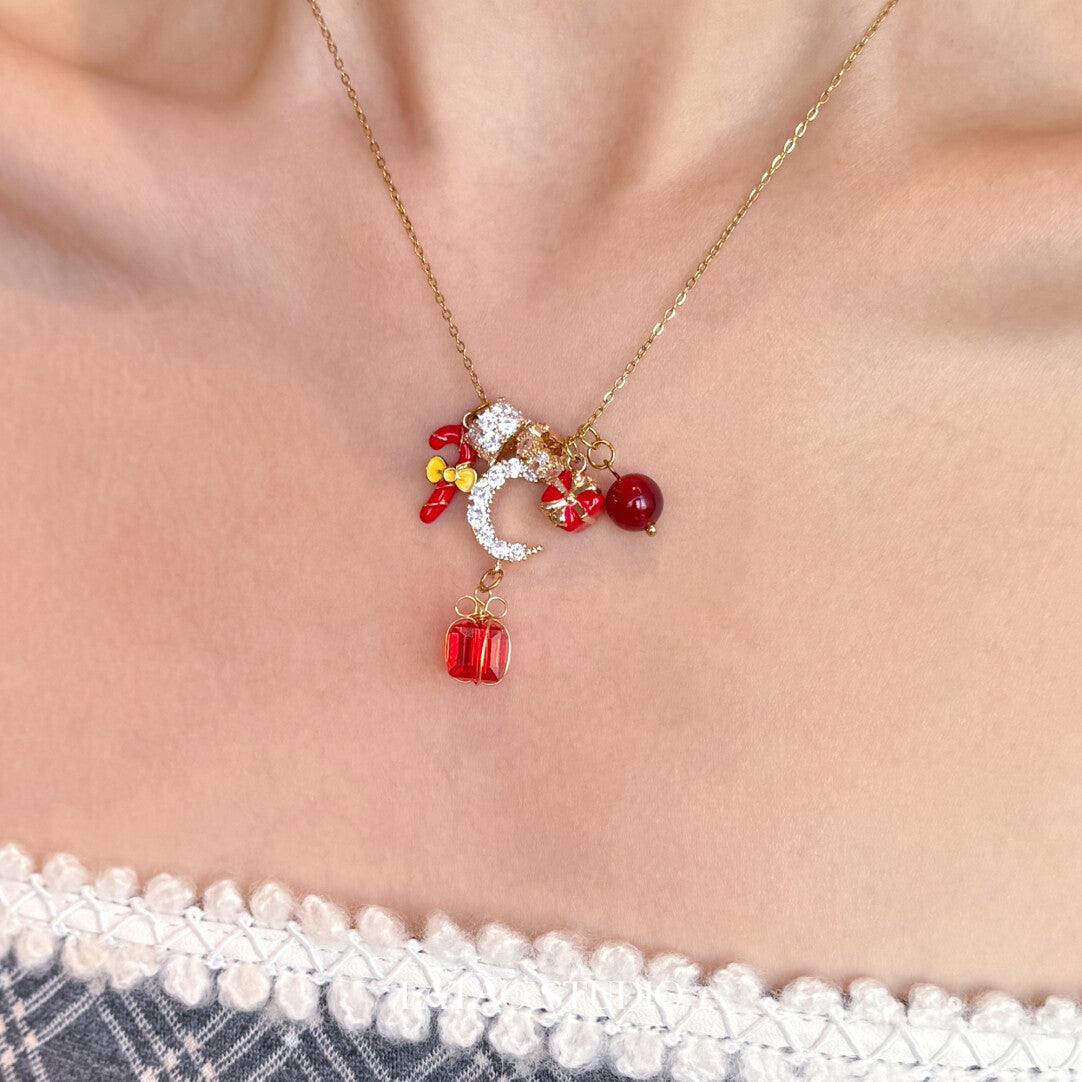 Candy House Christmas Moon Necklace,Lumivault.