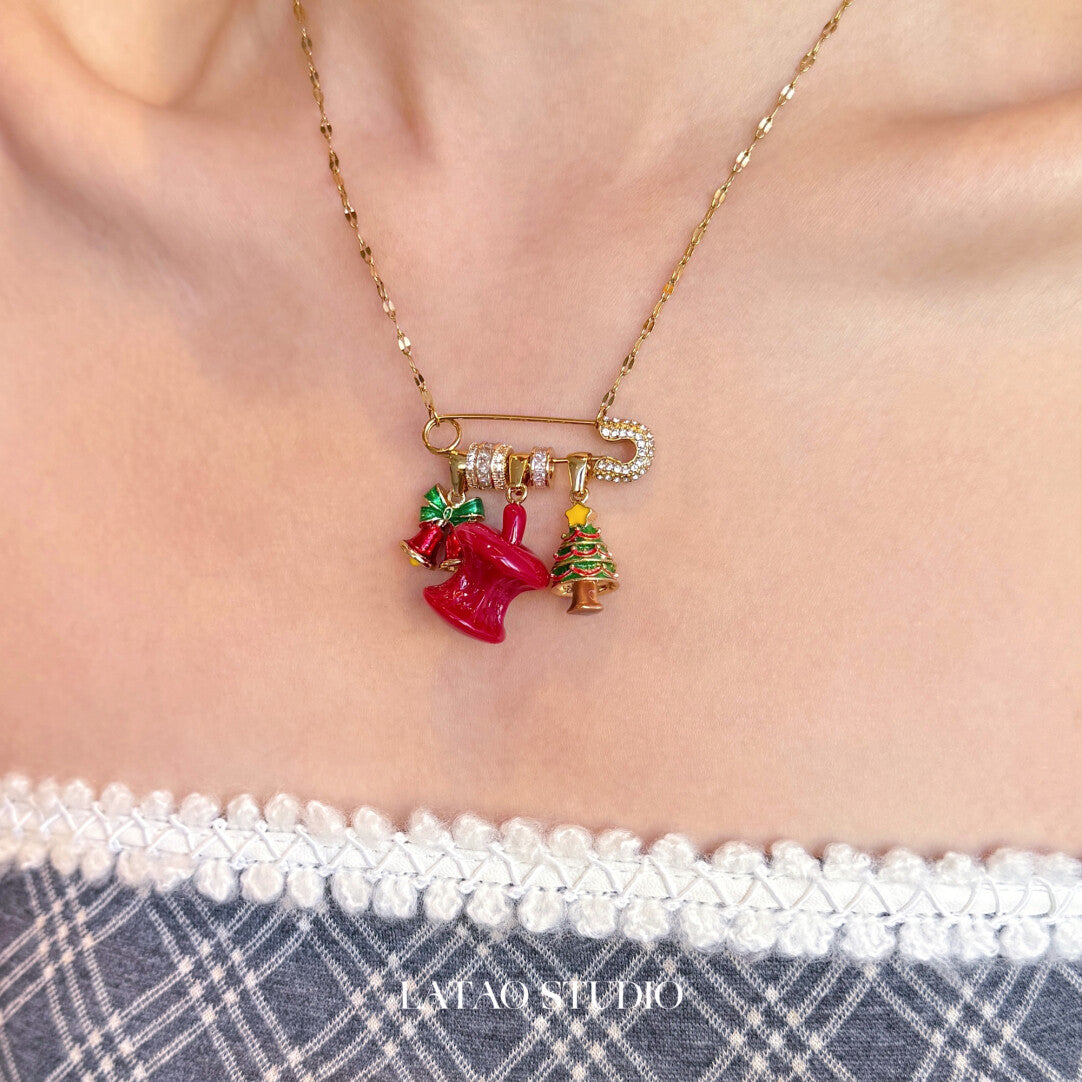 Christmas Tree Bow Apple Necklace,Lumivault.