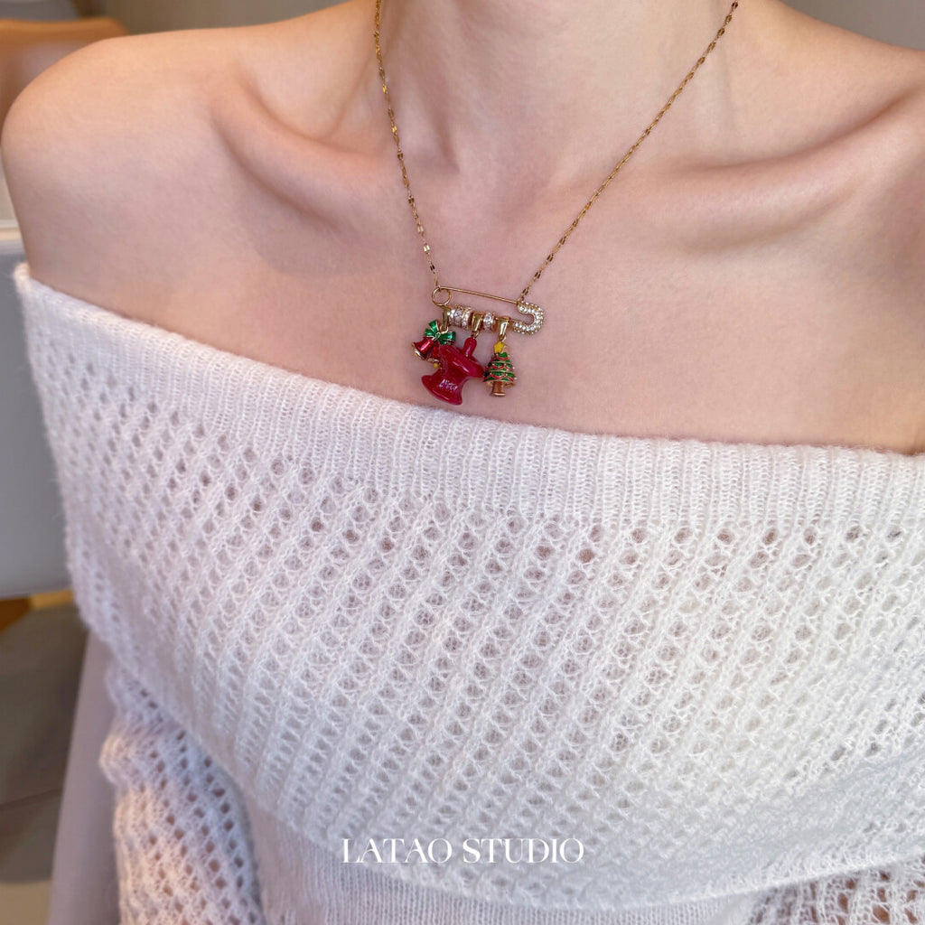 Christmas Tree Bow Apple Necklace,Lumivault.