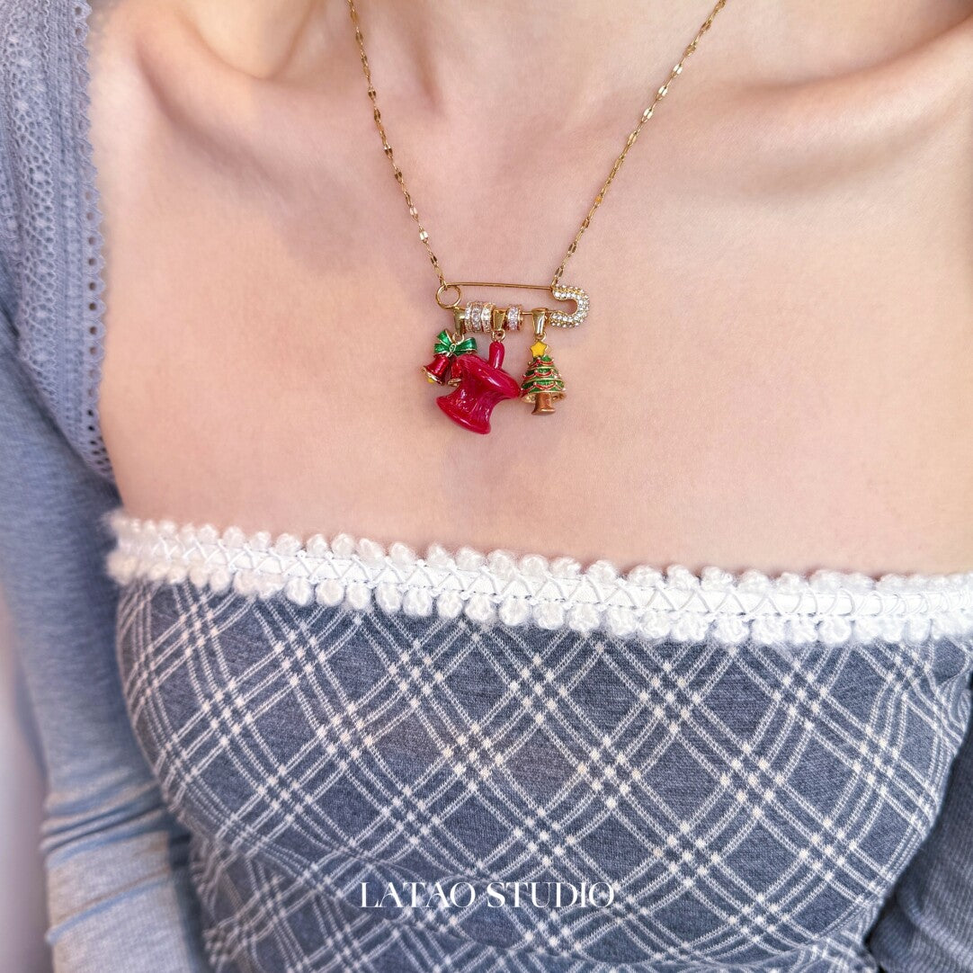 Christmas Tree Bow Apple Necklace,Lumivault.