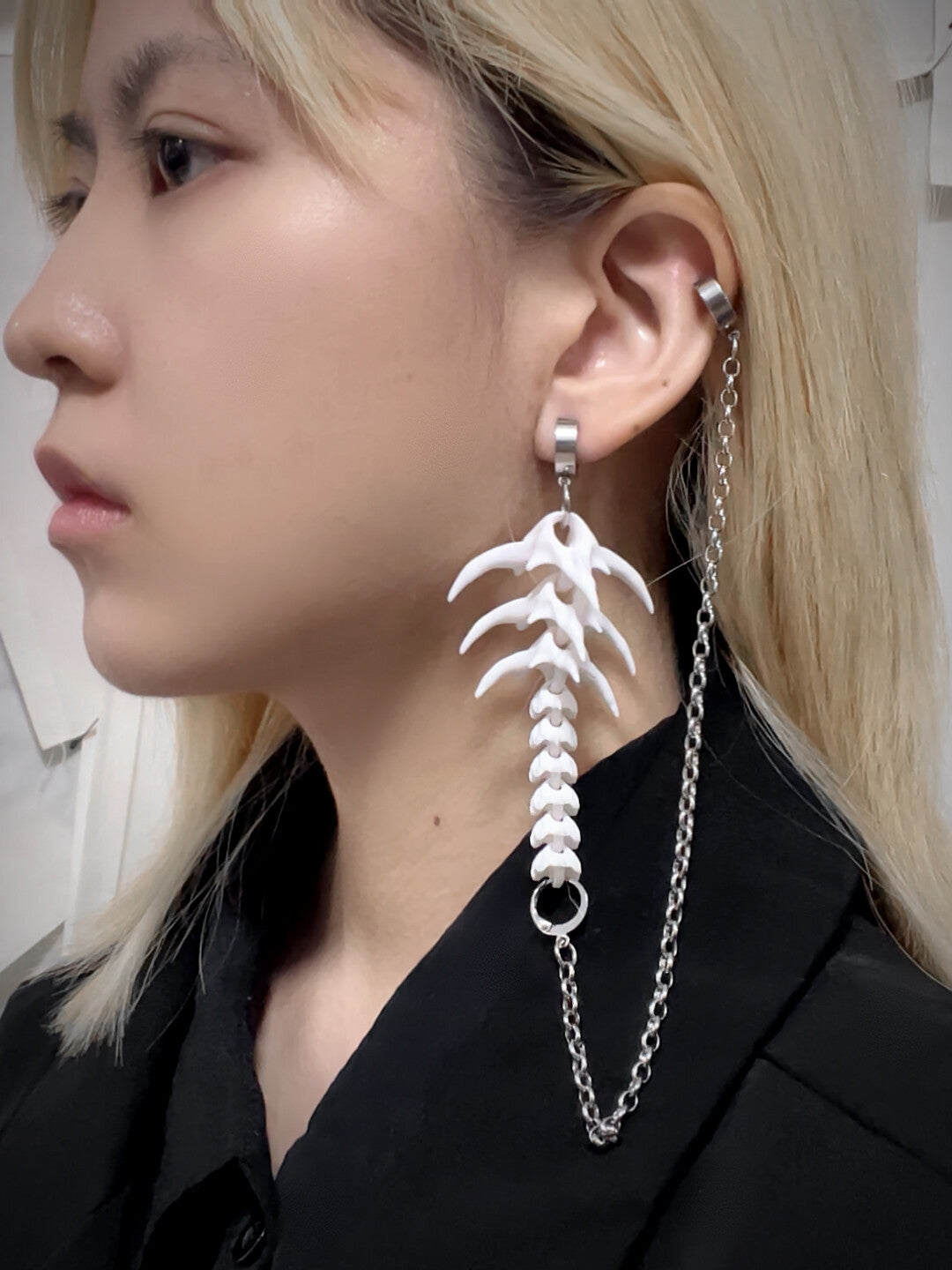 Link & Bone Single Earring,White / Stud,Lumivault.
