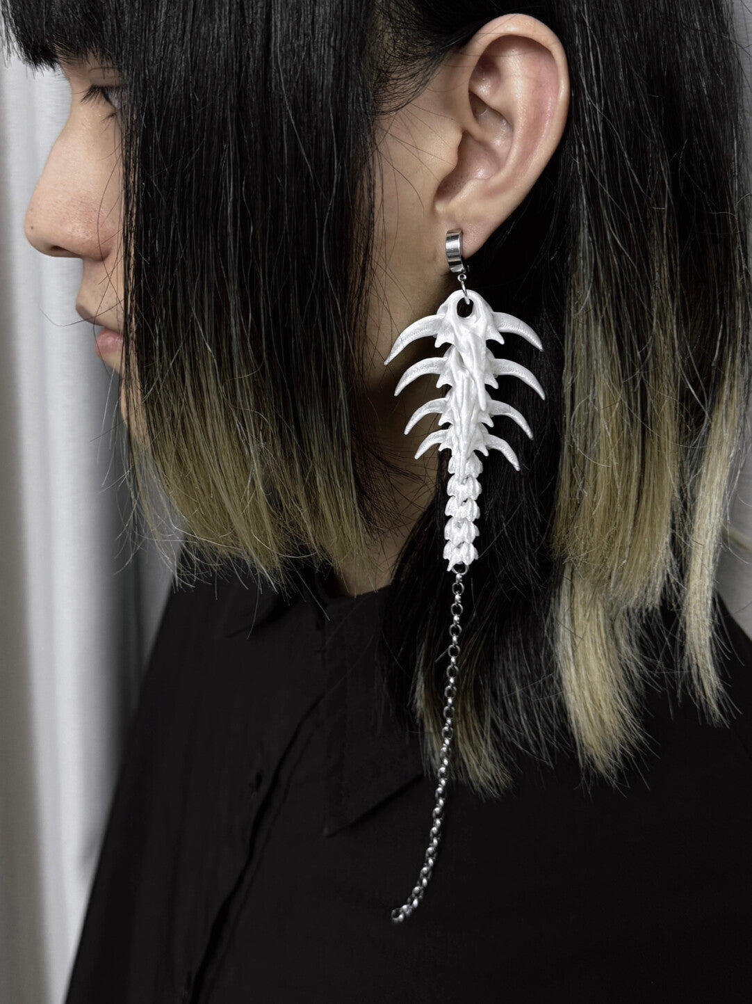 Vertebra Single Earring