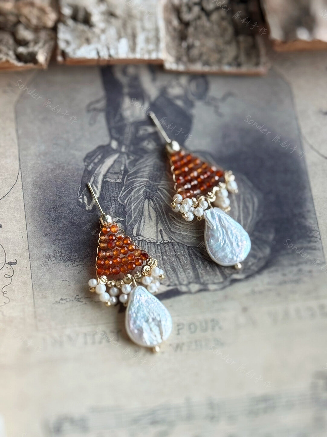 Mist Rose Agate Baroque Pearl Earrings