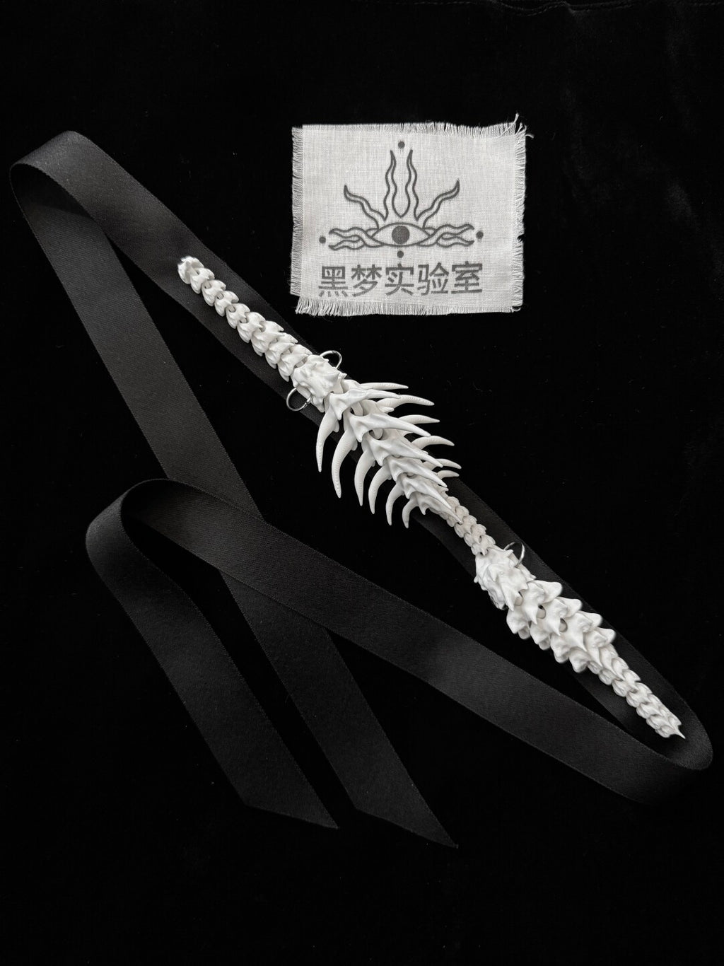 Vertebrae Hand Tie Necklace,Lumivault.