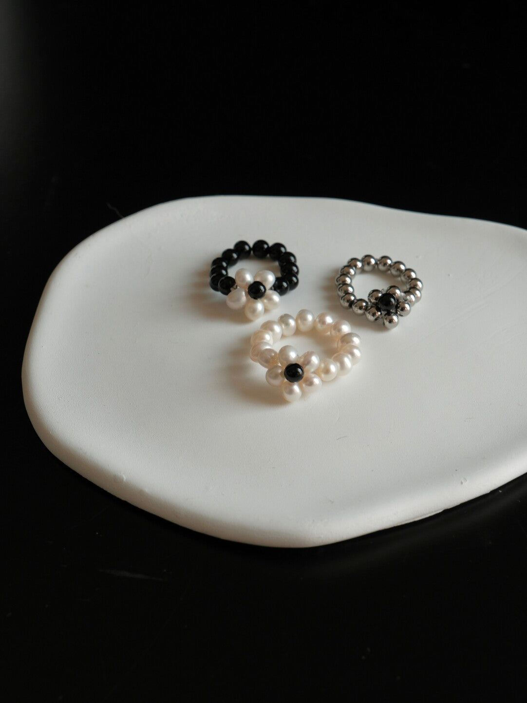 Beatuiful Flower Freshwater Pearl Beaded Ring