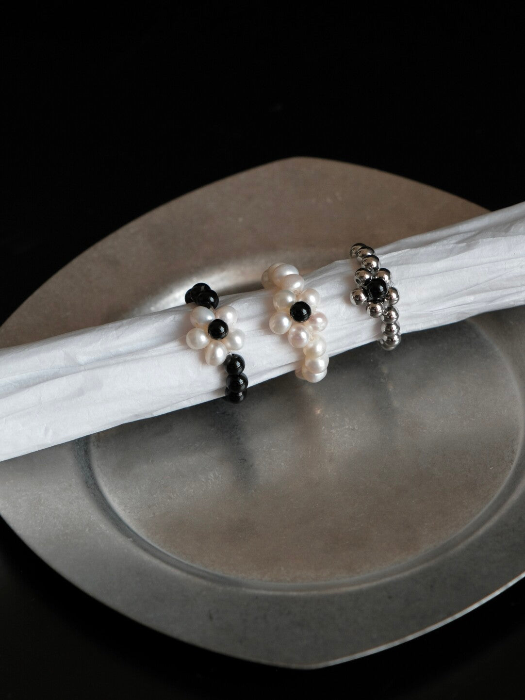 Beatuiful Flower Freshwater Pearl Beaded Ring