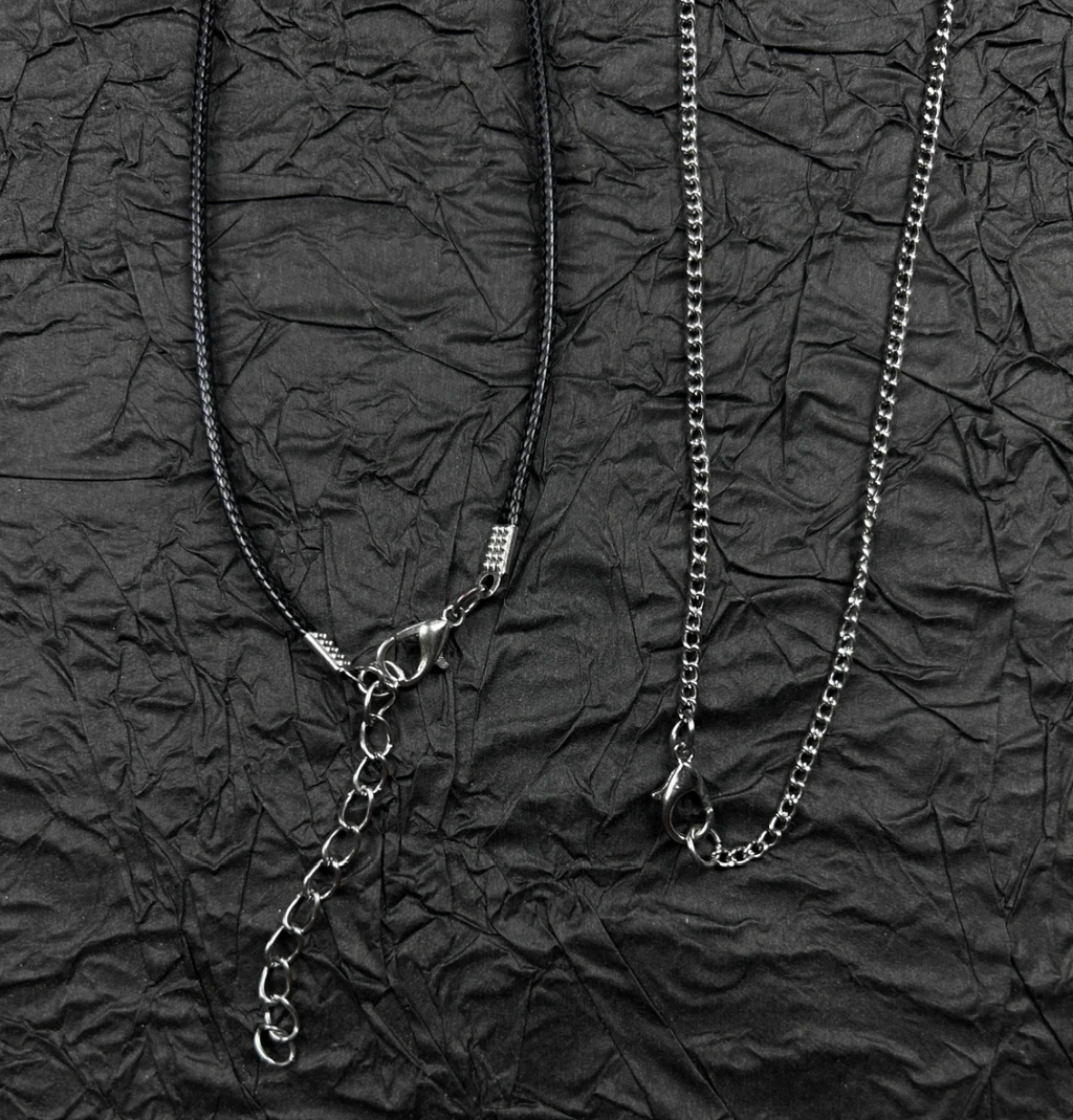 Half‑Moon Lock Sweater Chain,Lumivault.