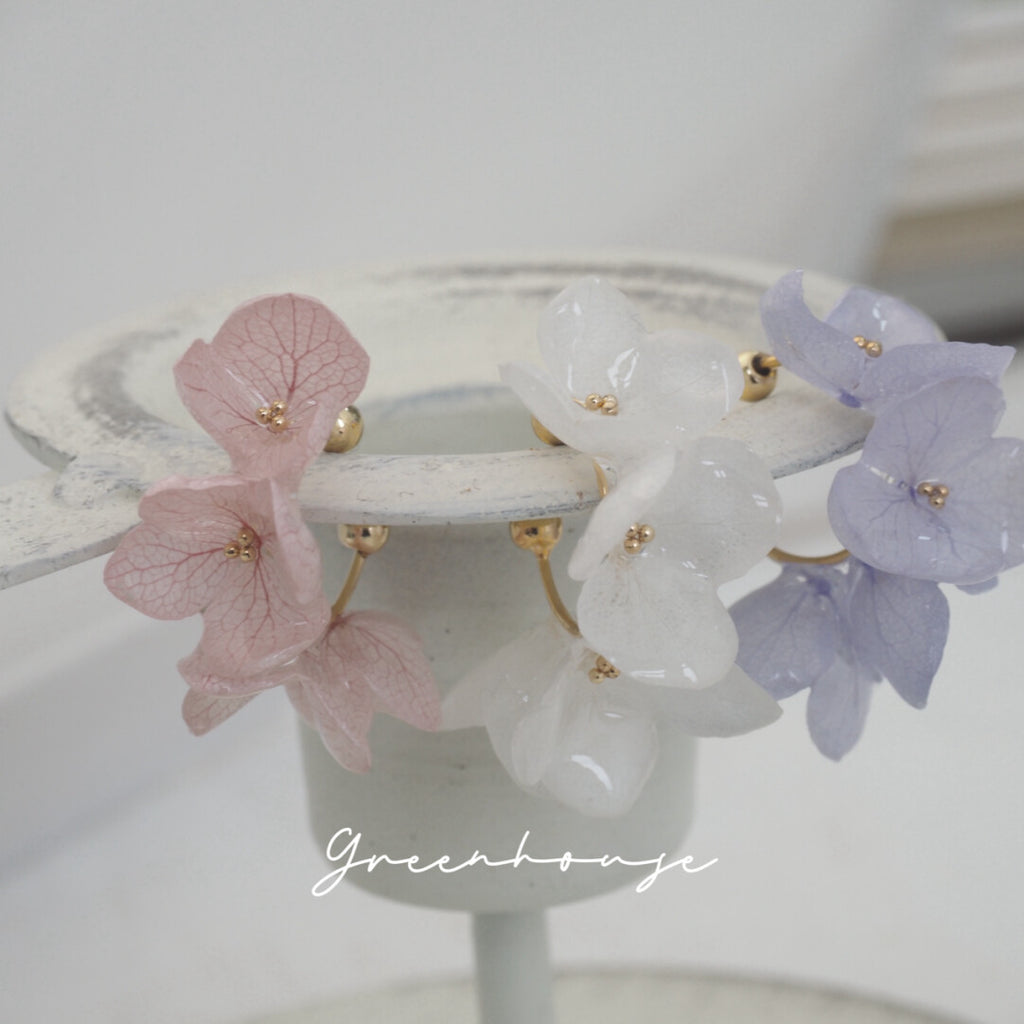 Hydrangea Ear Cuffs,Lumivault.