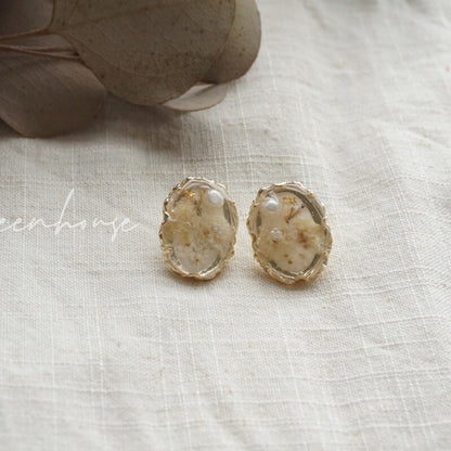 Vintage Petal Frame Resin Earrings