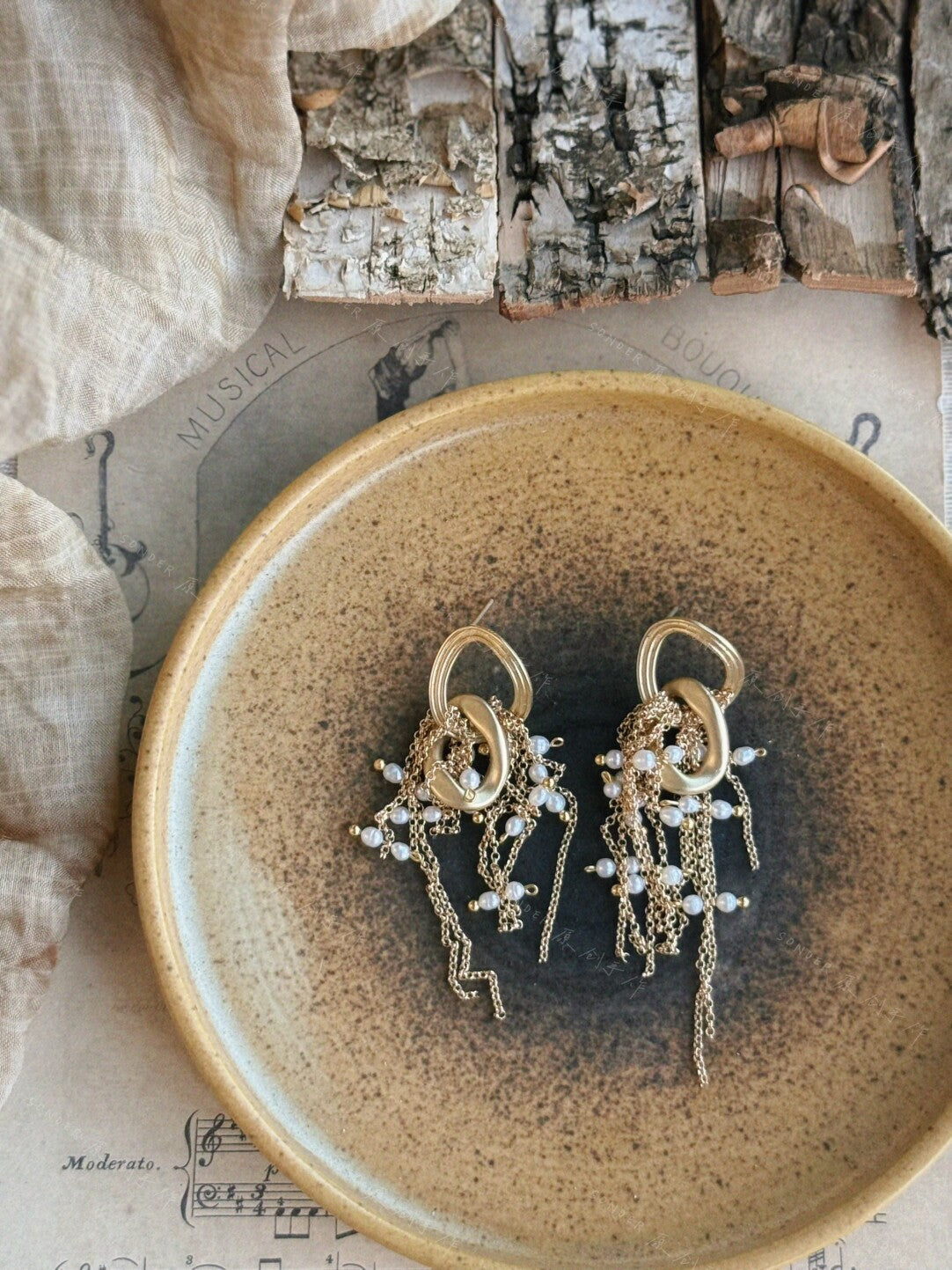 Starry Sky Pearl Earrings,Lumivault.