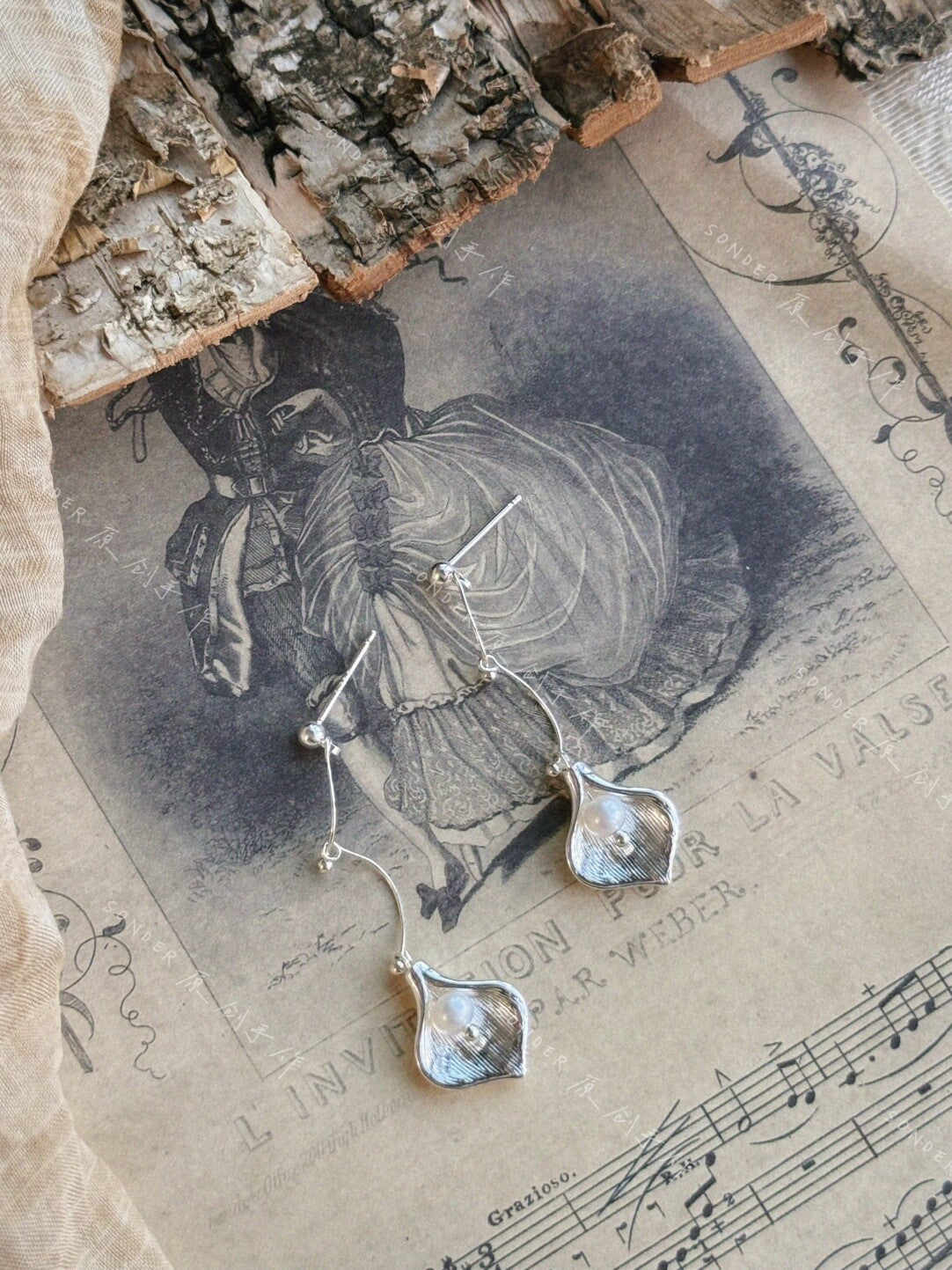 Calla Lily Pearl Earrings,Lumivault.