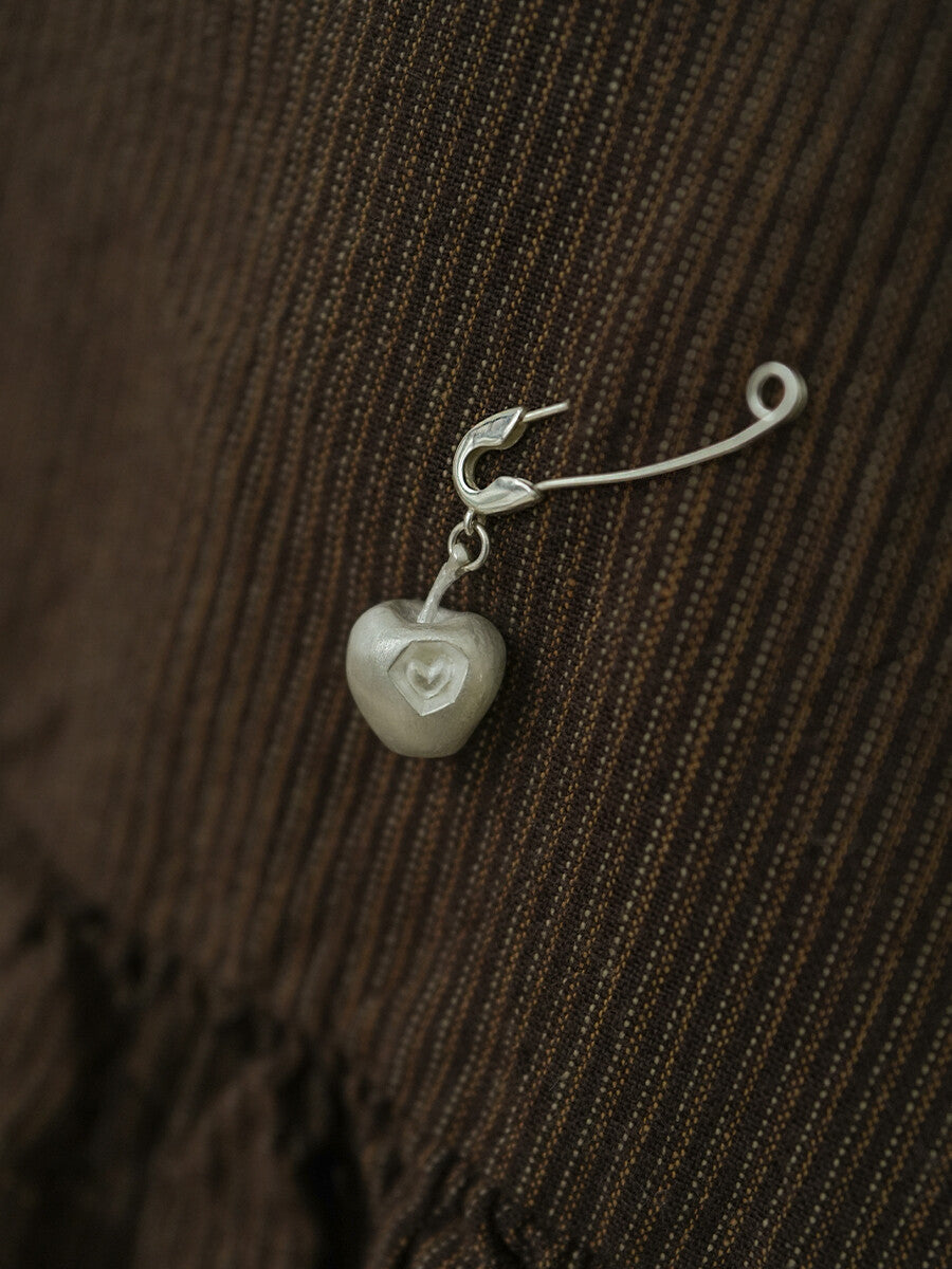Apple Heart Silver Brooch,Lumivault.