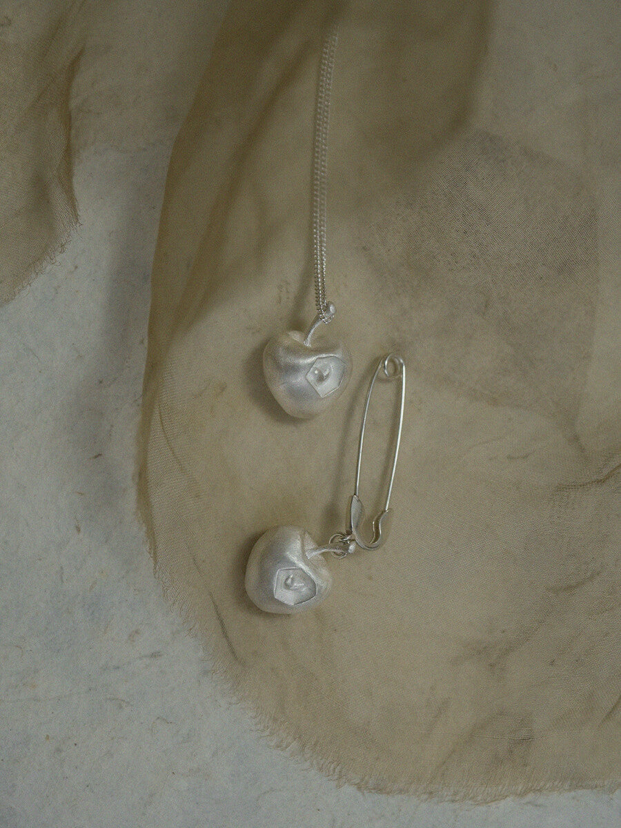 Apple Heart Silver Brooch,Lumivault.
