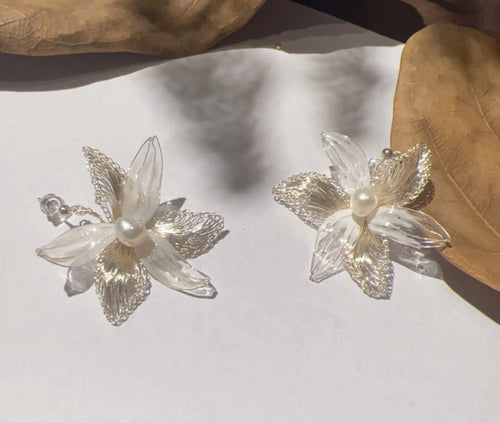 Artistic Metal Woven Flower Earrings,Lumivault.
