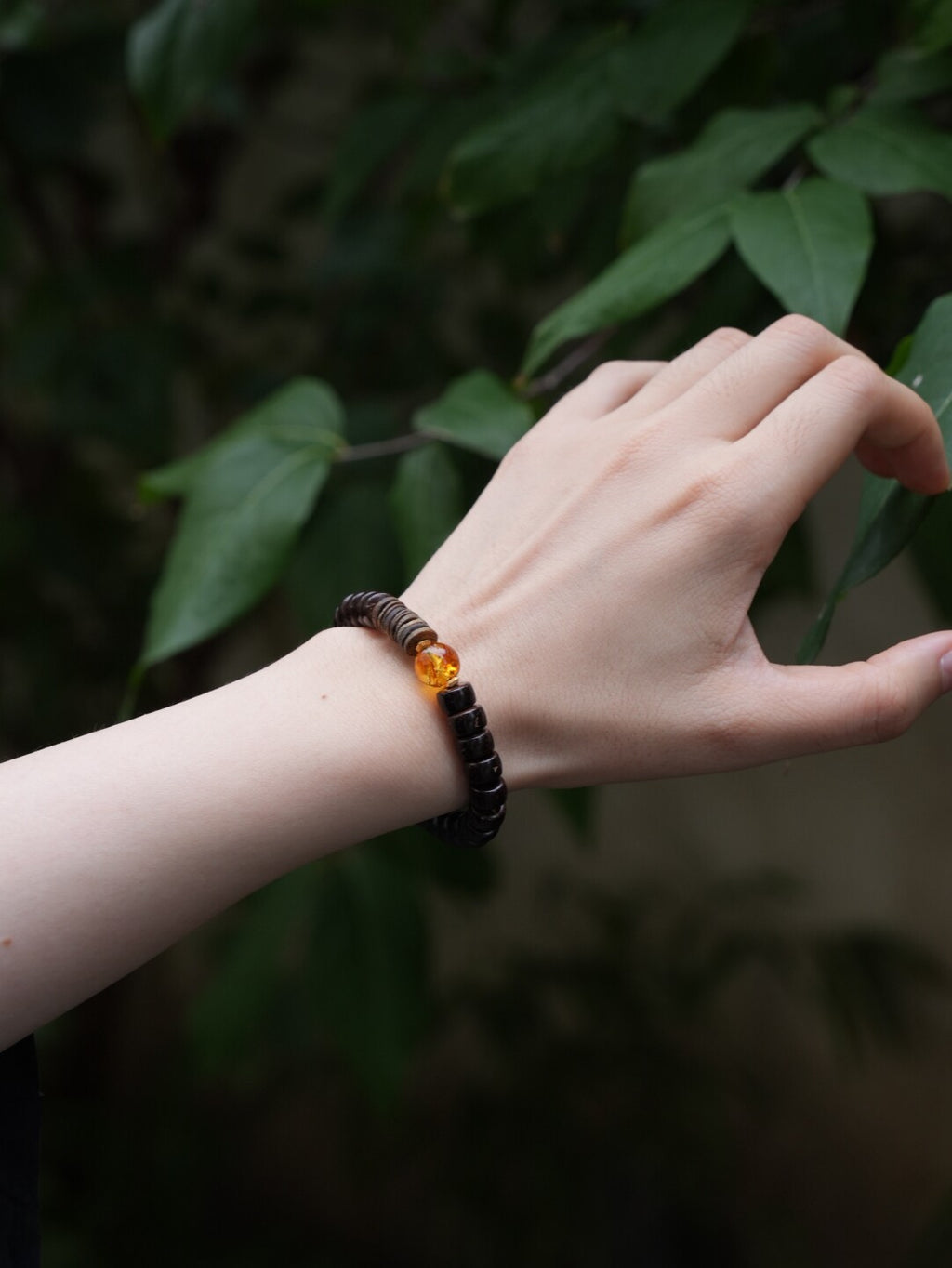 Autumn Agarwood Amber Beaded Bracelet,Lumivault.