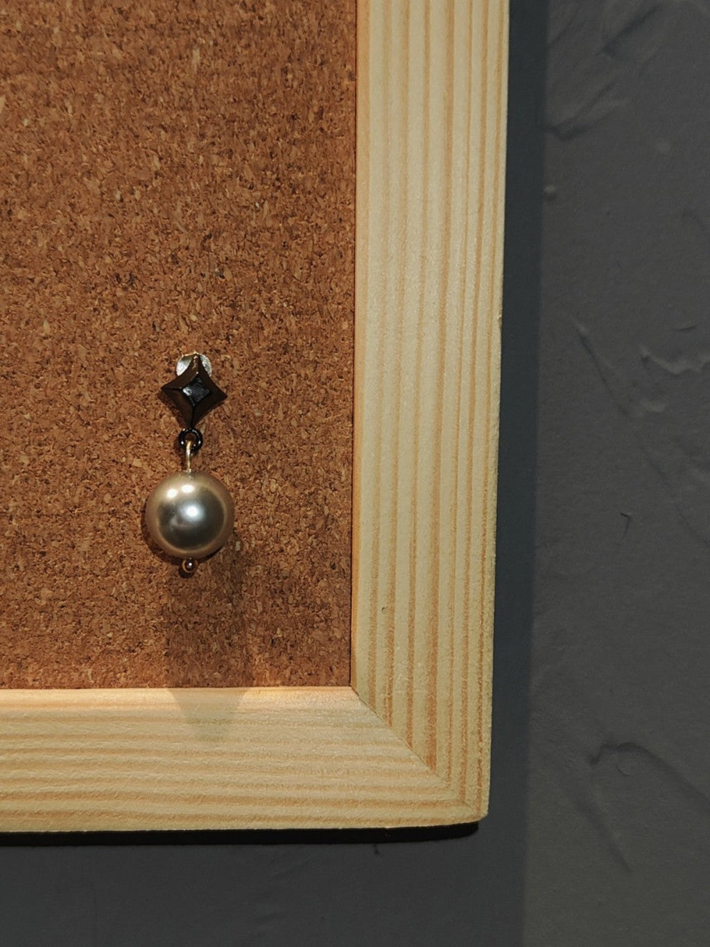 Black Star Metal Earrings,Lumivault.