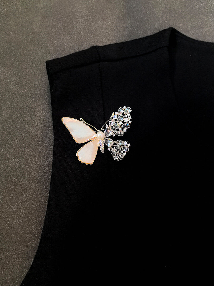 Butterfly Pearl Brooch,Lumivault.