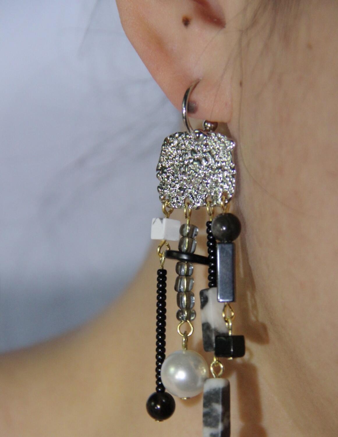 Chinoiserie Black & White Sweet Fairy Tassel Earrings,Lumivault.