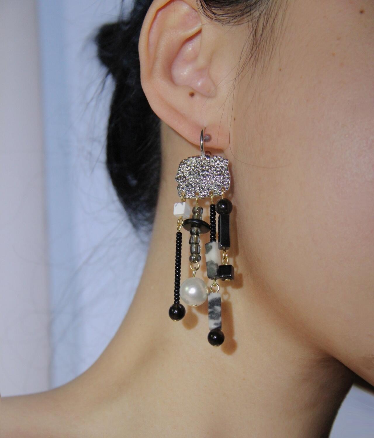 Chinoiserie Black & White Sweet Fairy Tassel Earrings,Lumivault.